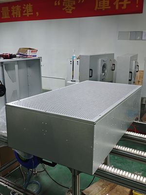 1220*620*350mm 작업 면적 크기 LAMINAR FLOW WORKSTATION 진열제 강철 프레임
